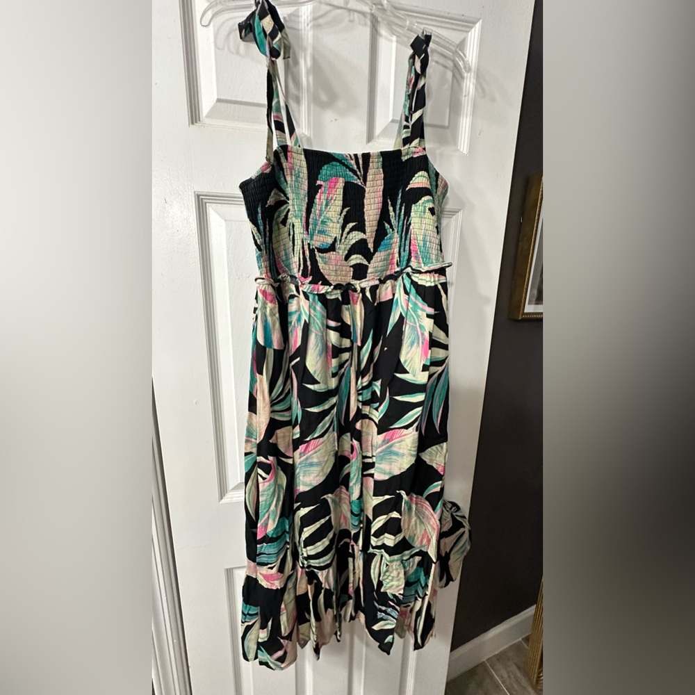 TORRID tiered tie-shoulder tropical dress - Picture 2 of 5